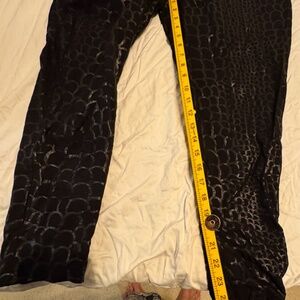 🖤 Torrid Foil-Burnout Leggings | Black Shimmer Scales | Size 3 (3X/22–24)